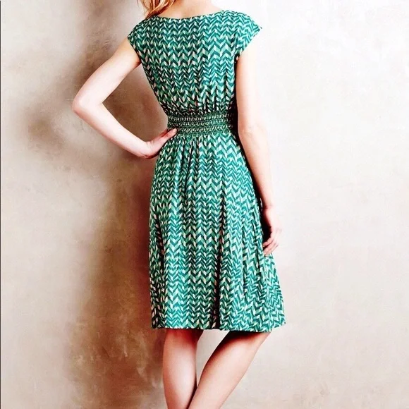 Athropologie Maeve Evaline Smocked Dress size Small in Green